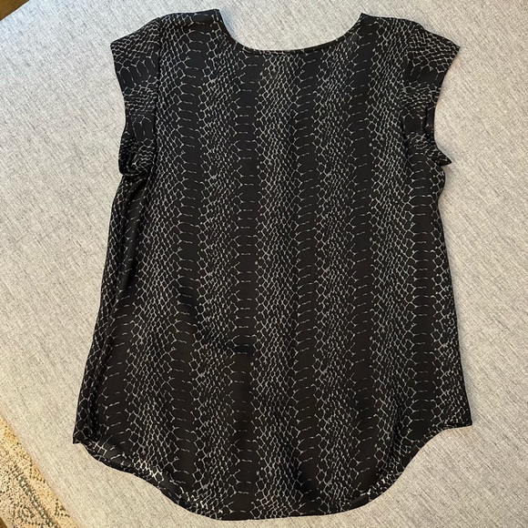 JOIE | Silk Black Snakeskin Print Top Shirt Size XS EUC Worn once! - Picture 3 of 8
